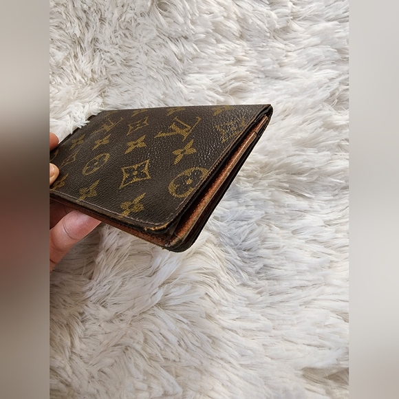 Vintage Louis Vuitton Monogram Bifold Wallet -DATE CODE was Made In The Year '89 - Picture 6 of 16